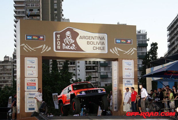 Robby Gordon fires off the start line for the 2014 Dakar. Photo: wiw@willyweyens.com 